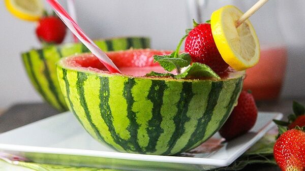 fruit-alcohol-femfem
