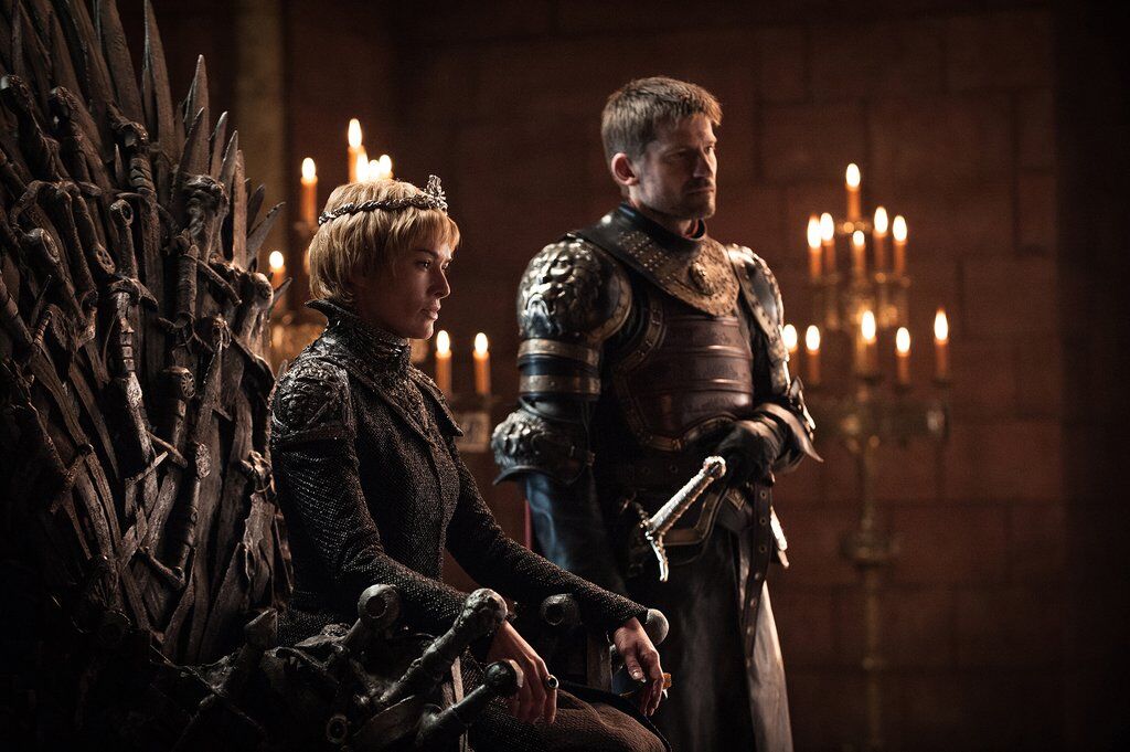 Cersei-ijzeren-troon-FEMFEM