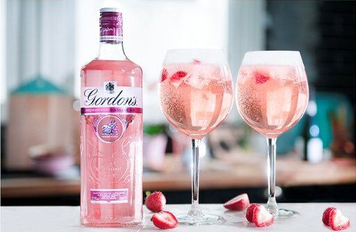 Roze-Gin-Gordons-FEMFEM