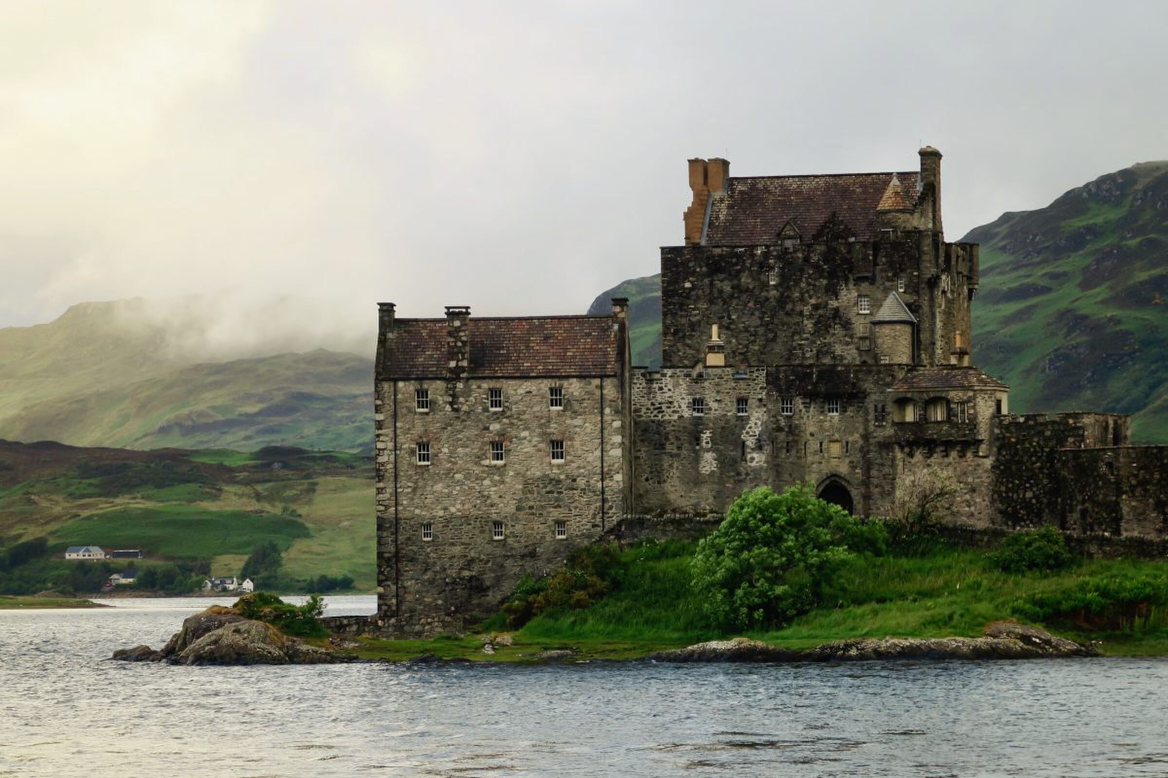 castle-schotland-FEMFEM