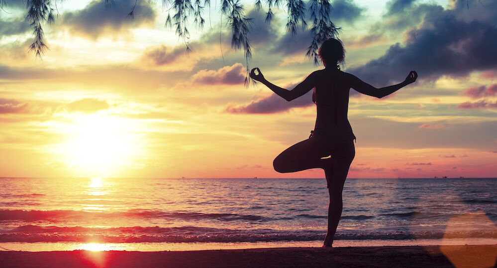 Yoga-vakanties-zonsondergang-FEMFEM