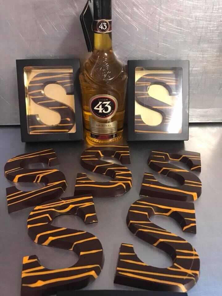 licor-43-chocoladeletter-femfem