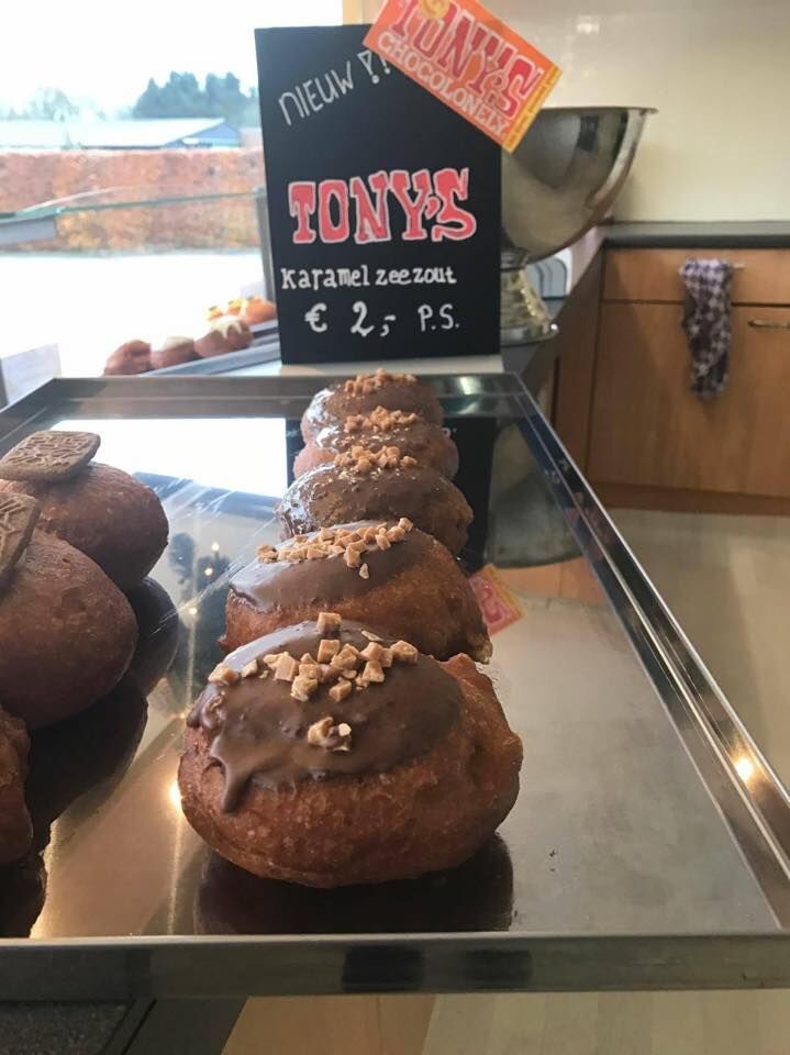 oliebollen-karamel-zeezout-tonys-chocolonely-femfem