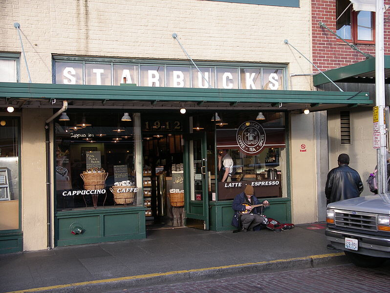 Starbucks_street_musician