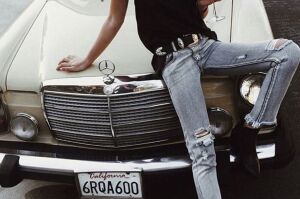 Illustratie voor: De eeuwige strijd tussen man en vrouw: wie rijden er beter?