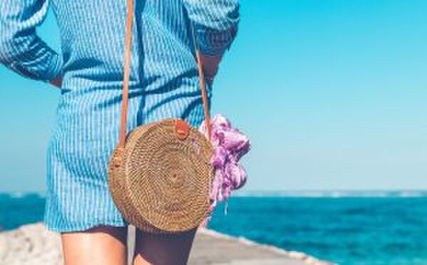 Illustratie voor: Zo draag jij: 3 x het perfecte strandoutfit