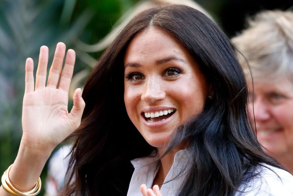 meghan markle backstage beeld FEM FEM