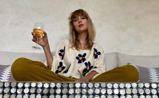 @taylorswift Instagram