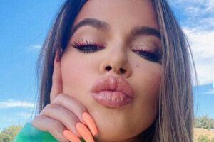Illustratie voor: Bijna onherkenbaar: Khloé Kardashians’ nieuwe uiterlijk