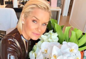 Illustratie voor: Zo zag Yolanda Hadid, de moeder van Bella en Gigi, er vroeger uit