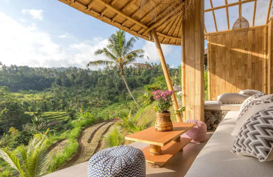 @CamayaBaliSuboya Airbnb