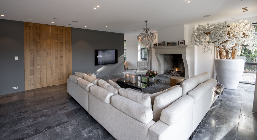 funda huis woonkamer FEM FEM