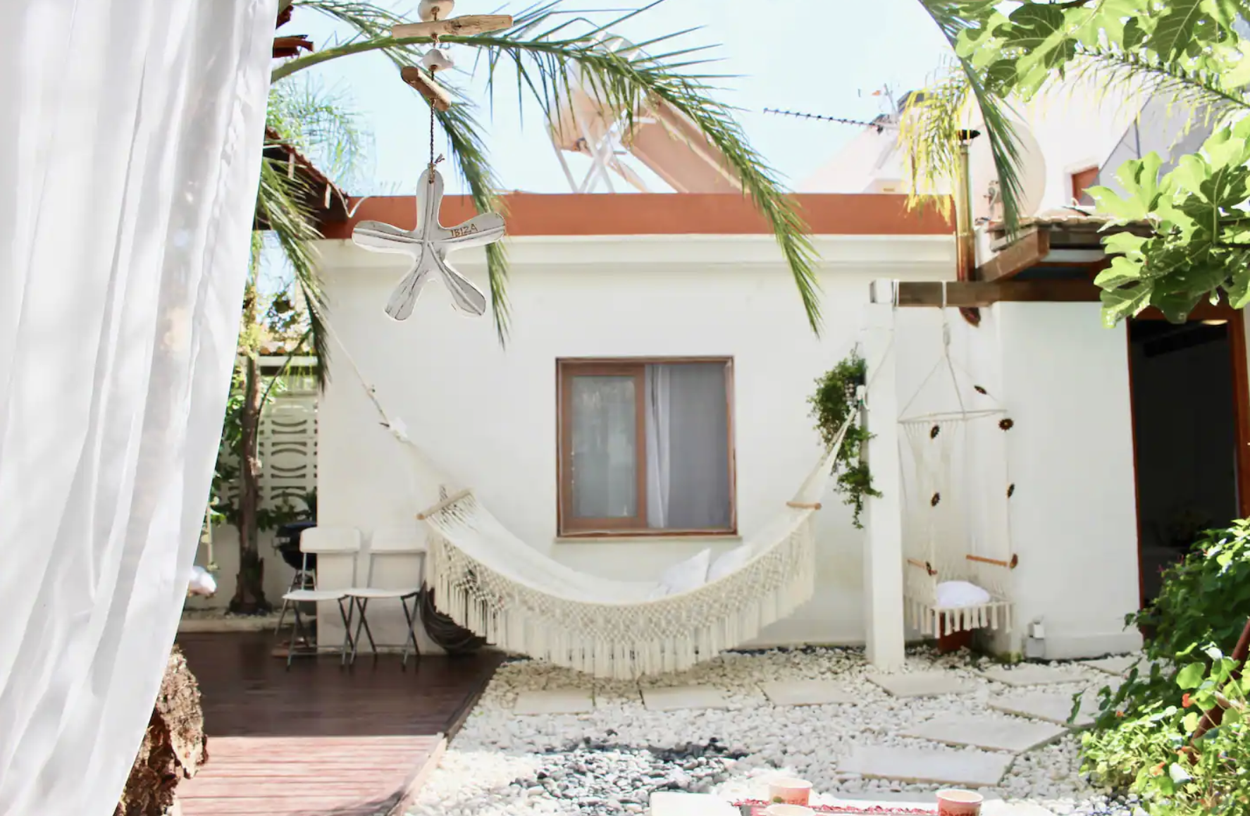 @airbnb