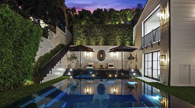 Rihanna-beverly-hills-villa