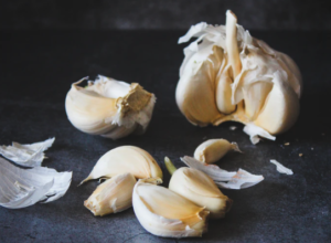  tips tegen een slechte adem door knoflook