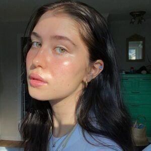 greasy-hair
