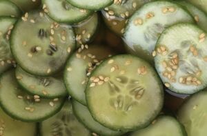 Illustratie voor: 5 redenen waarom het komkommer dieet de grootste onzin ooit is