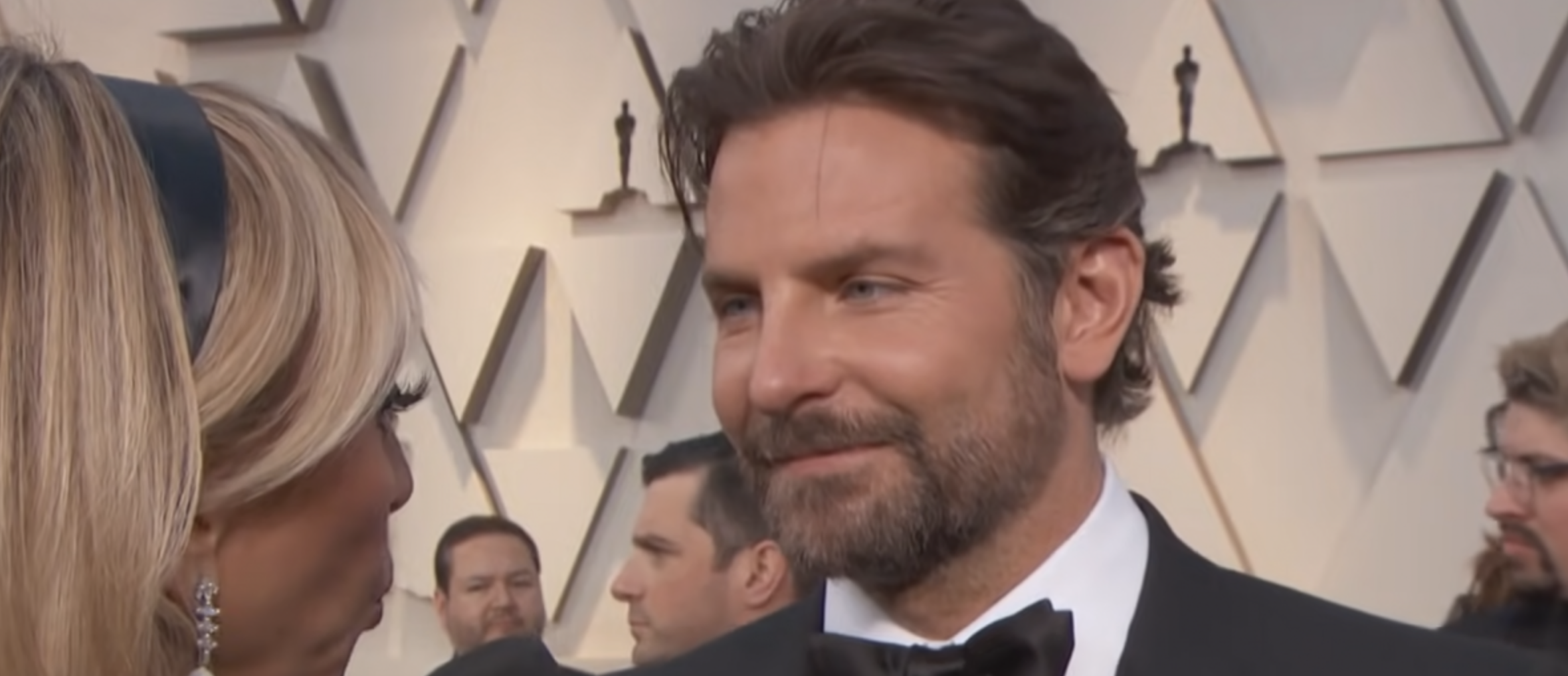 BIZAR: Bradley Cooper geeft maandelijks €45.000 uit aan zijn looks