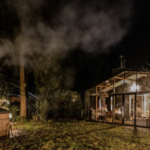 Overnacht in de natuur in deze luxe bungalow met hottub en sauna