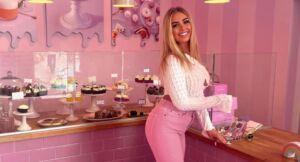 Lesley Ex on the Beach