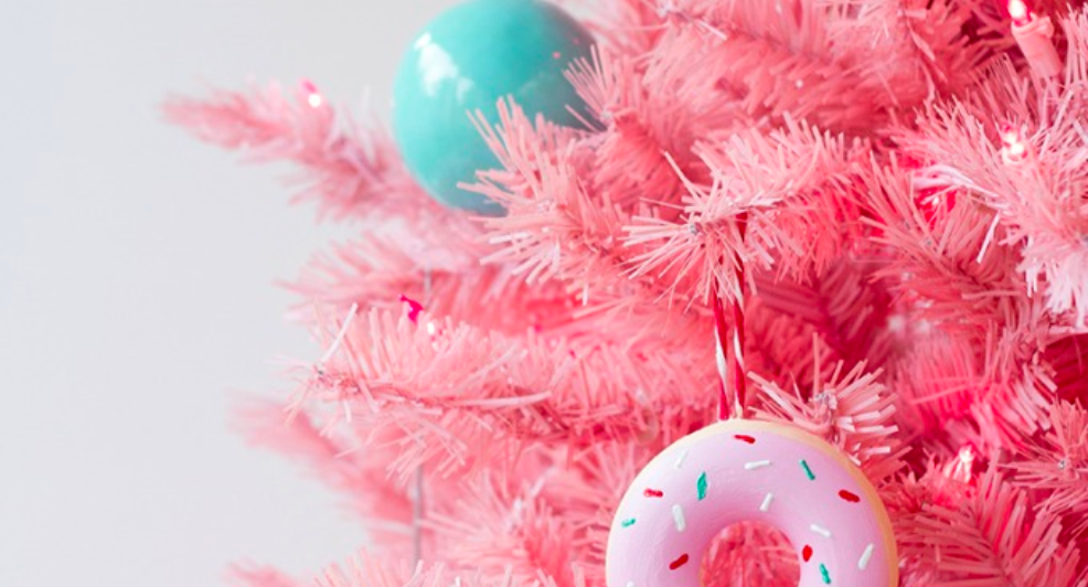 roze kerstboom