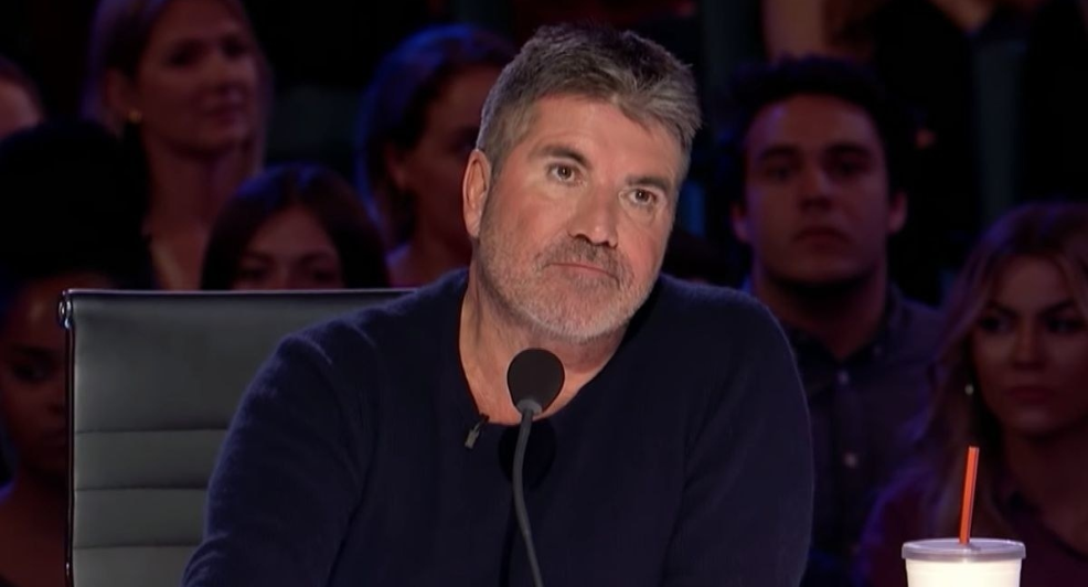 Simon Cowell onherkenbaar na plastische chirurgie