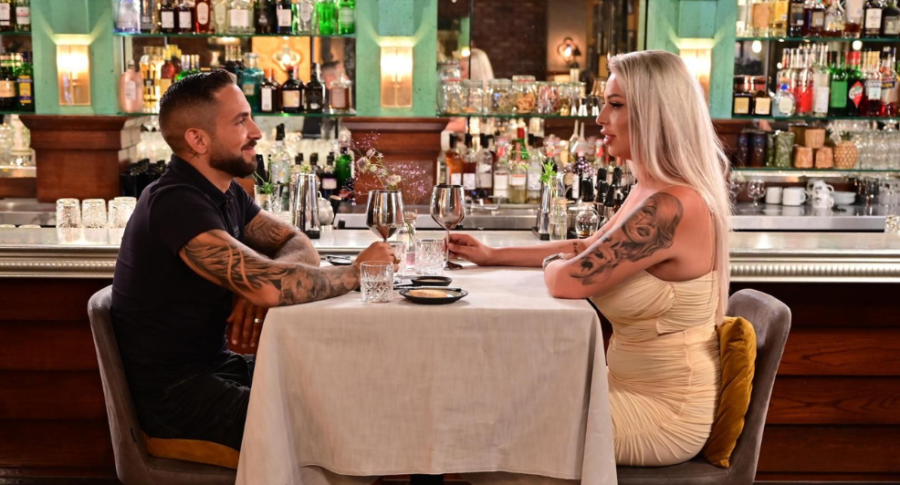 Jade en Gio Eating with my Ex
