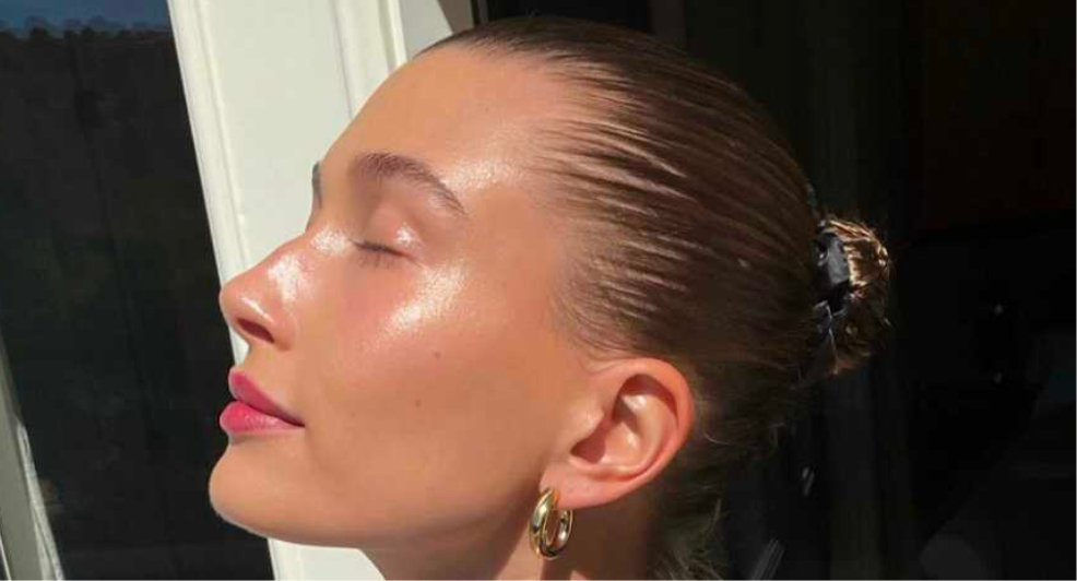 hailey bieber beautyhacks model