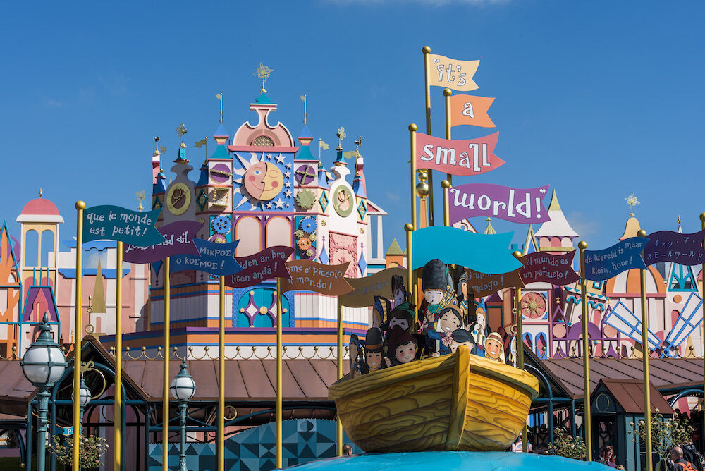 disneyland paris its a small world attractie