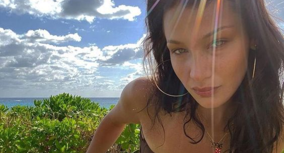 Bella Hadid Bench tas