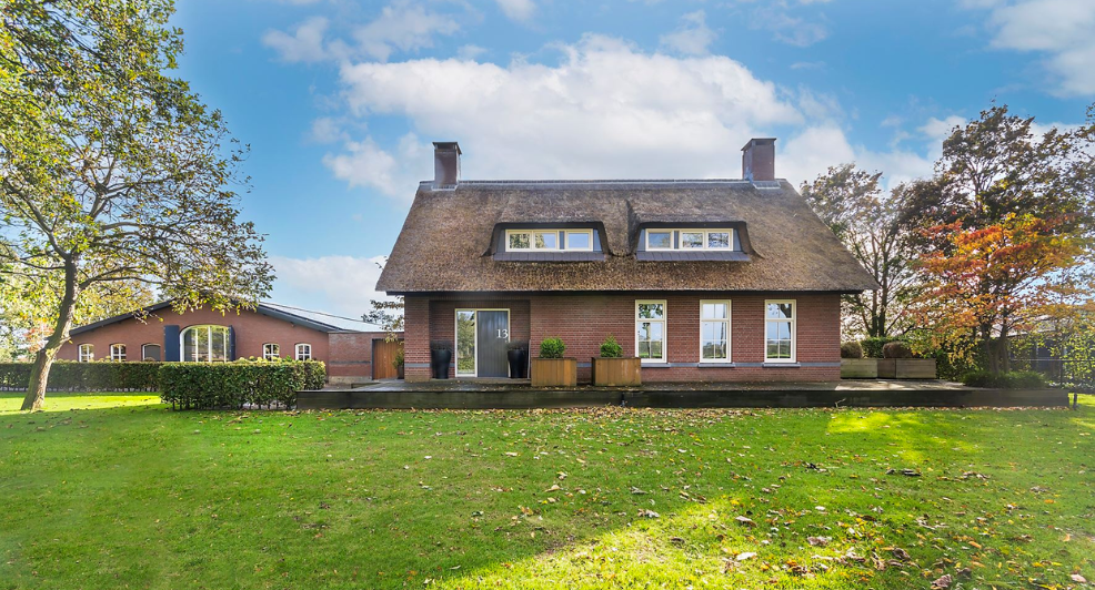 voor-de-liefhebbers-van-paarden-dit-funda-huis-is-je-droom