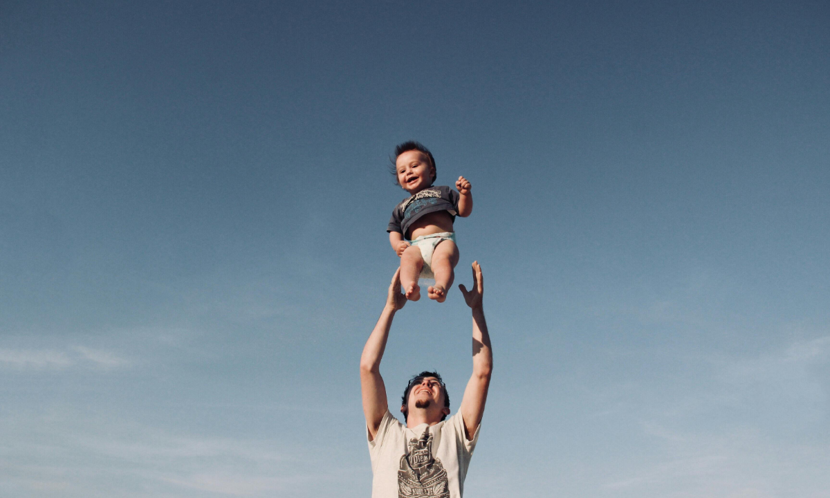 man met kinderen