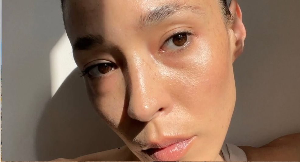 Yes! Merit komt naar Nederland, hét minimalistische make-up merk dat je routine gaat redden!