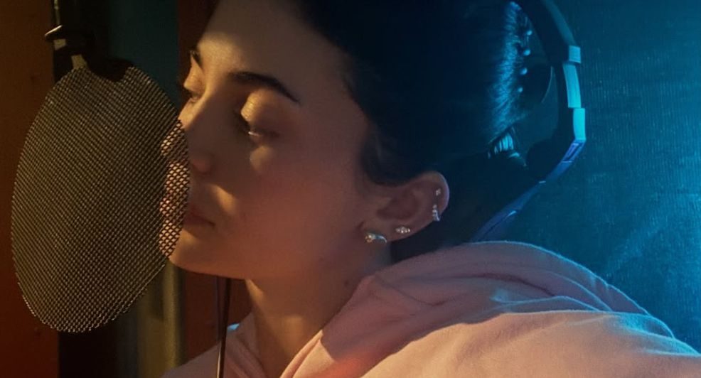 Kylie Jenner maakt muzikaal debuut met ‘Fourth Strike’