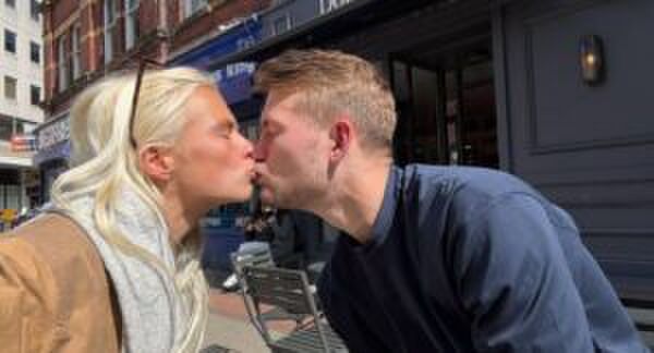 Illustratie voor: Is het écht over tussen Matthijs de Ligt en Annekee?