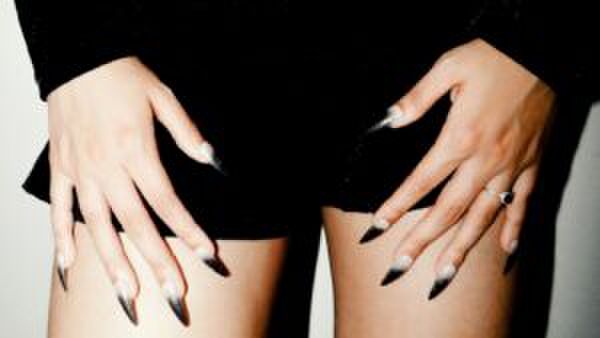 De benen van een vrouw.