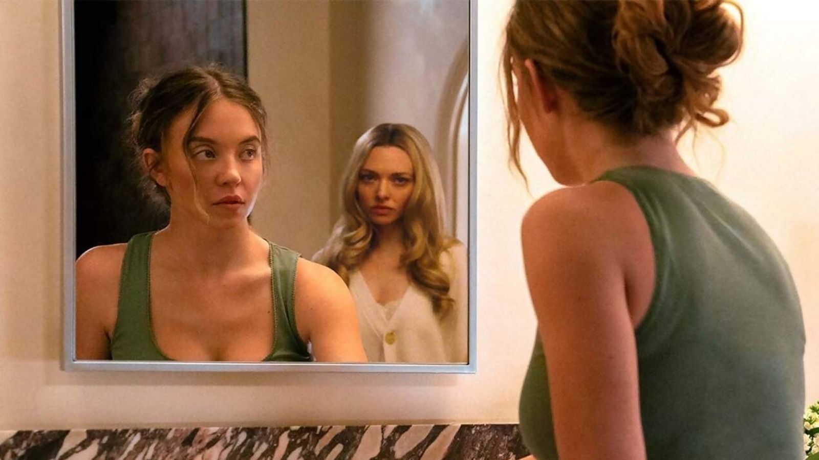 Sydney Sweeney en Amanda Seyfried in The Housemaid.