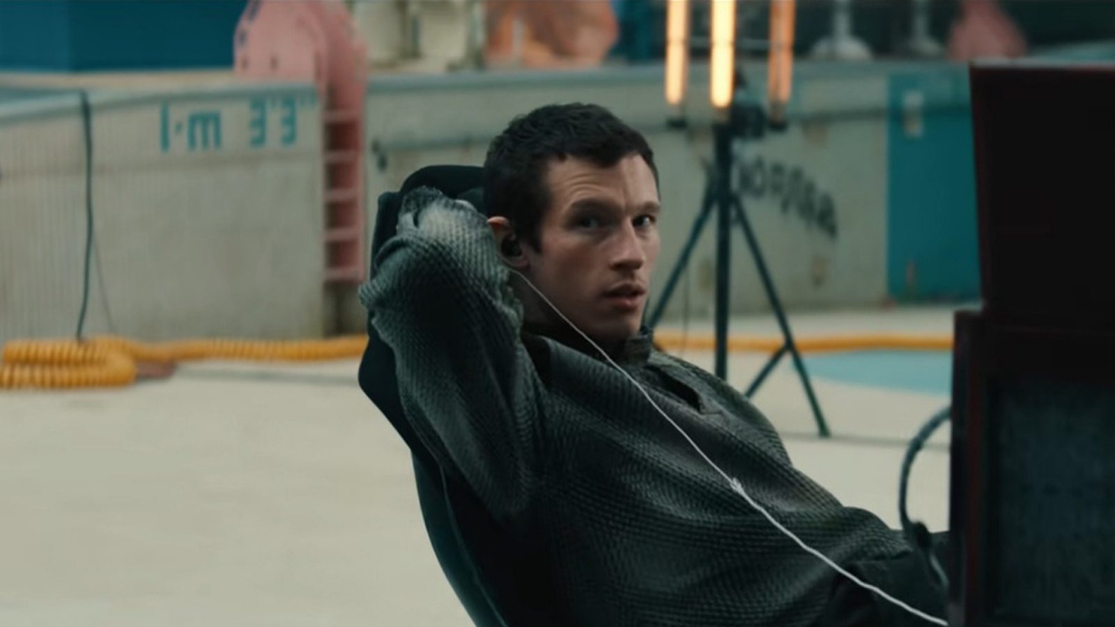 Callum Turner.