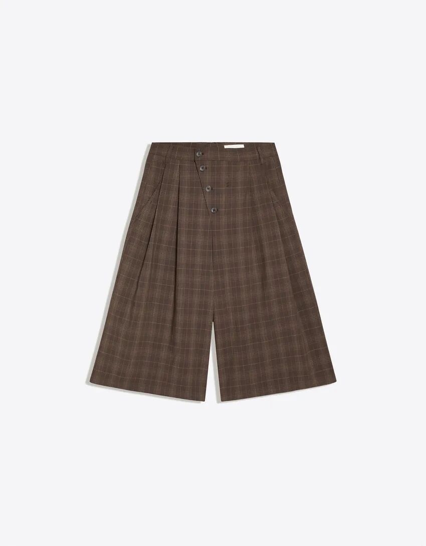 bermuda van bershka