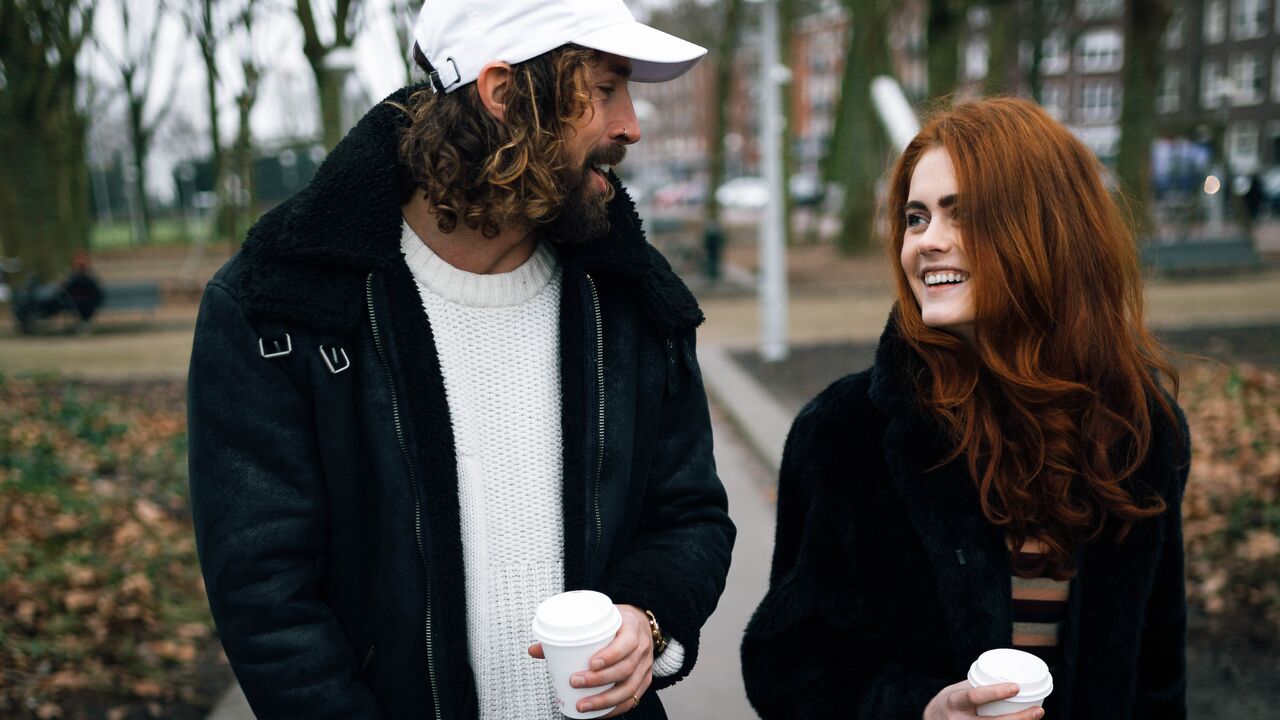 Illustratie voor: Klaar met snelle dating apps? Zo vind je wel de juiste man