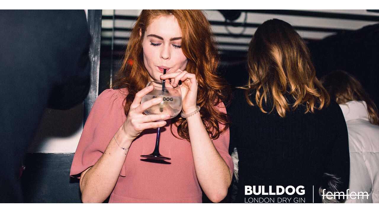 Illustratie voor: FEM FEM gaf een feestje met Bulldog Gin en dat zag er zo uit