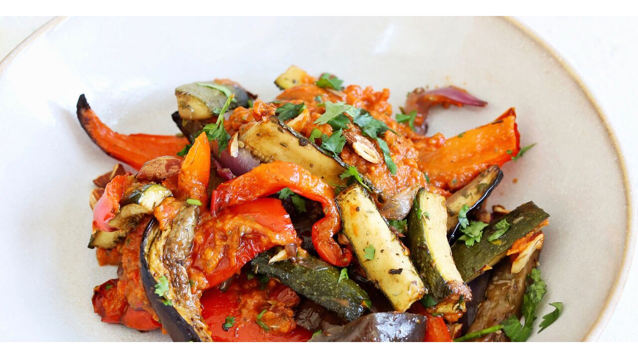 Illustratie voor: Waan je op vakantie met dit vegan Mediterraanse recept