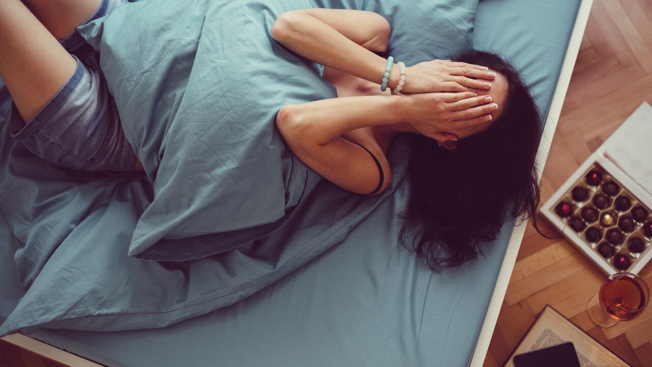 Illustratie voor: Menstruatiepijn? Dit moet je eten om er vanaf te komen
