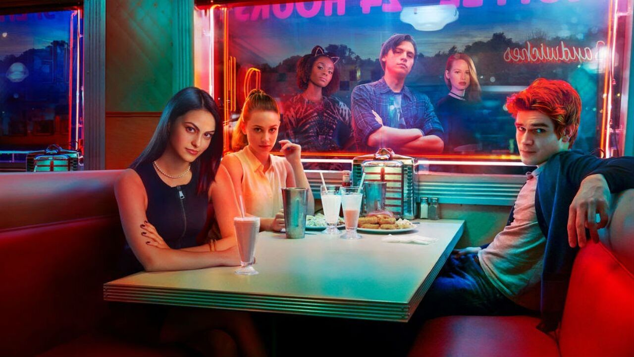 Illustratie voor: Riverdale fans opgelet: het tweede seizoen krijgt maar liefst 22 afleveringen!