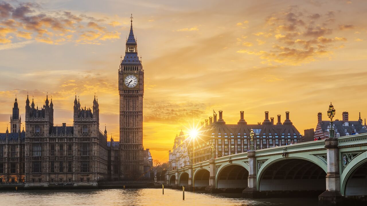 Illustratie voor: Alleen voor de durfal: je kan deze zomer per zipline over Londen vliegen