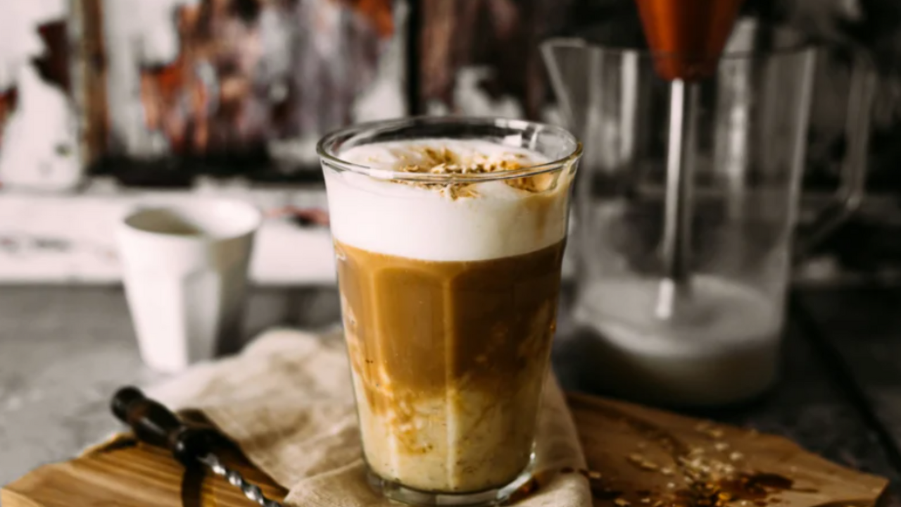 Illustratie voor: Met deze havermout cappuccino start jij je ochtend extra goed