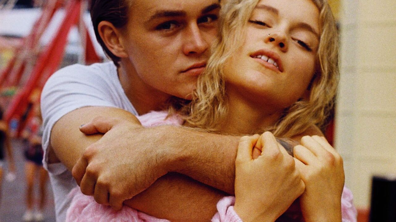 Illustratie voor: Je eerste liefde: uit het oog, maar nooit uit het hart