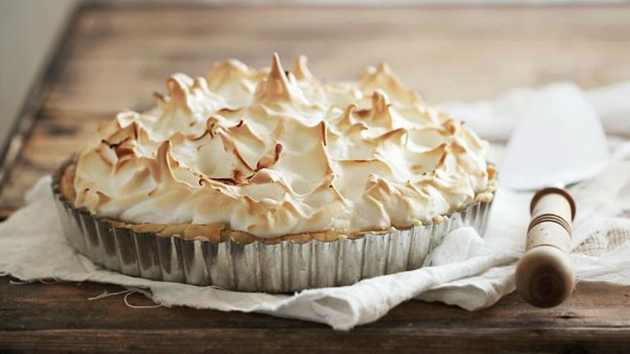 Illustratie voor: Lemon Meringue Pie recept om jezelf te verwennen