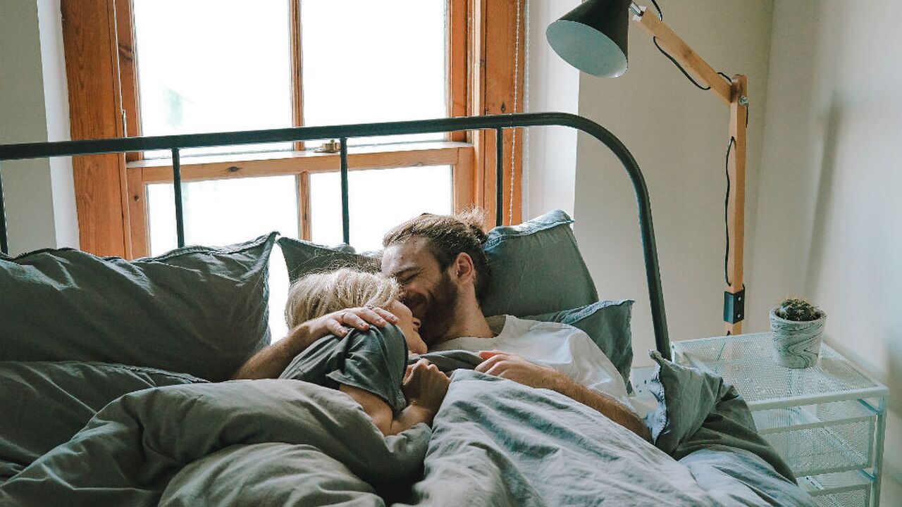 Illustratie voor: Deze zaken zijn goed om met je bedpartner te bespreken