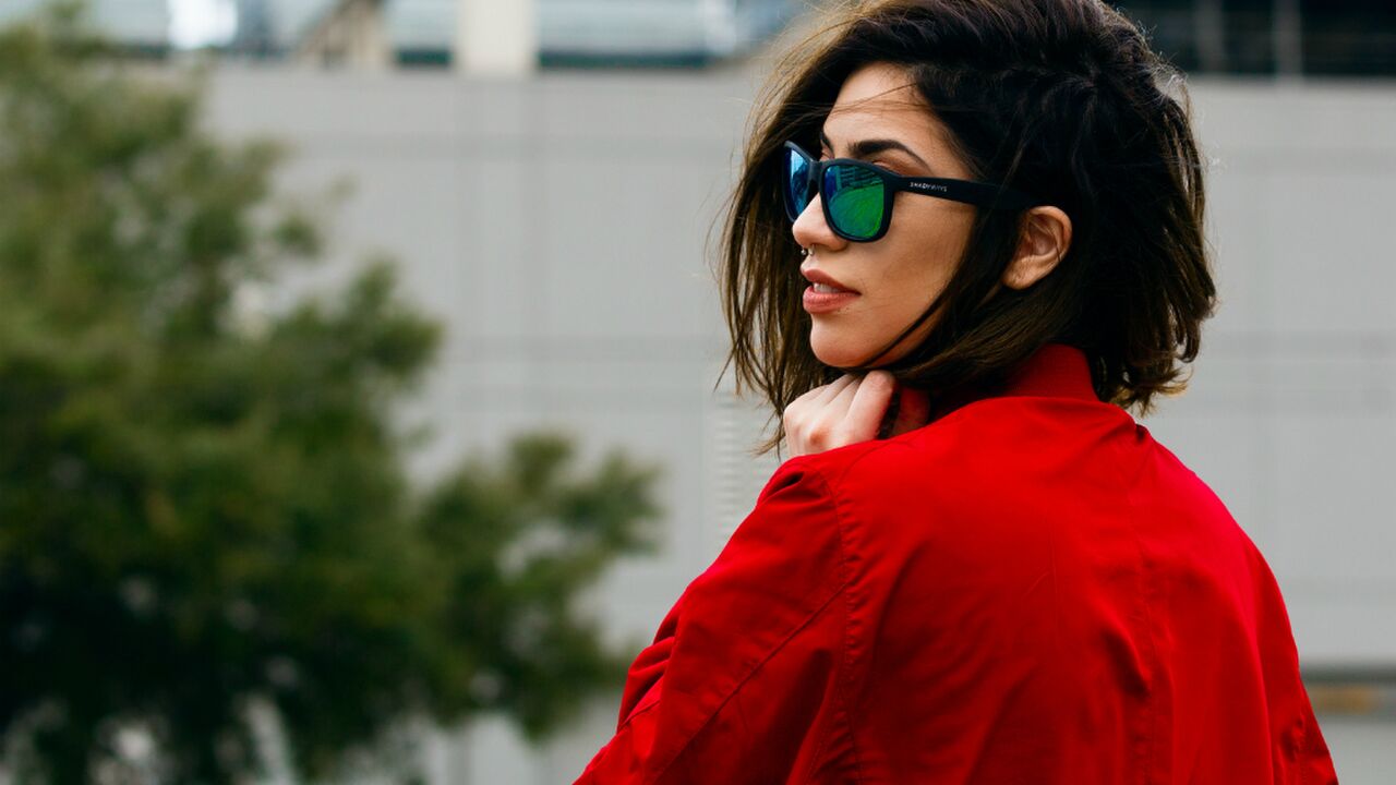 Illustratie voor: Dress Red Day, wij selecteerden deze 4 rode looks voor je